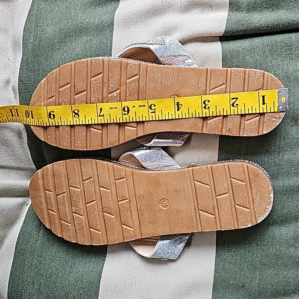 Verano Rio Flipflop Sandals Silver Sparkly Rhinestones Women's Size 8 - Picture 4 of 10
